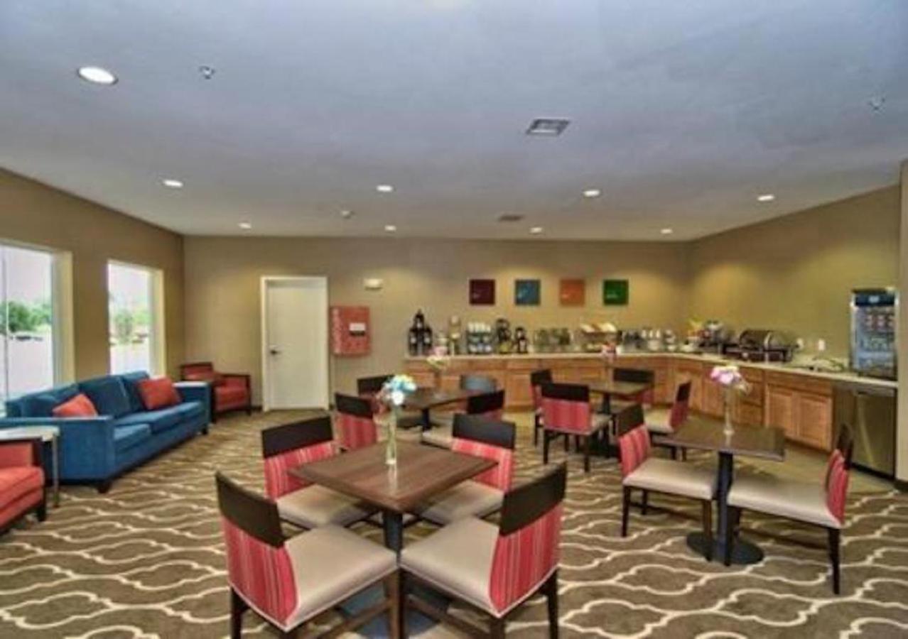 Comfort Inn Apalachin - Binghamton W Route 17 Exteriör bild